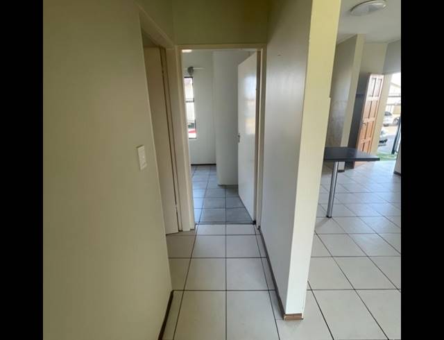 2 BEDROOM PROPERTY TO RENT IN PARKRAND